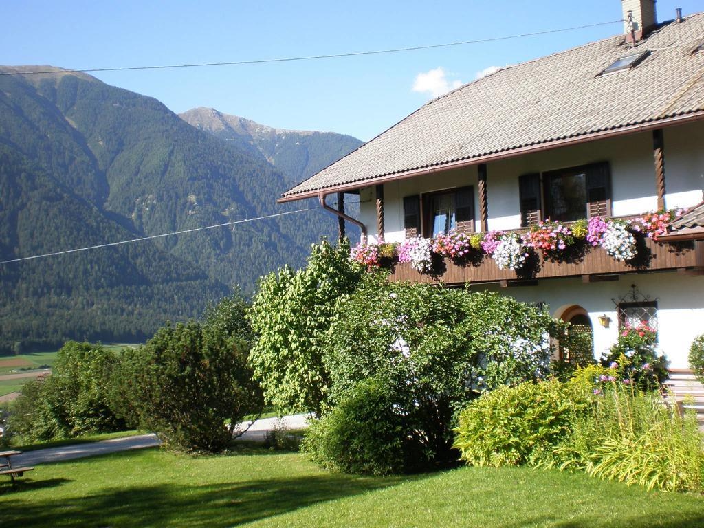 Oberlechnerhof Bed & Breakfast Rasun di Sopra Exterior photo