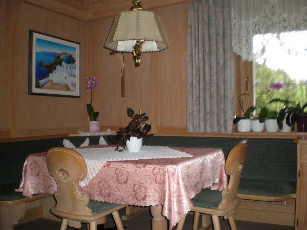 Oberlechnerhof Bed & Breakfast Rasun di Sopra Exterior photo