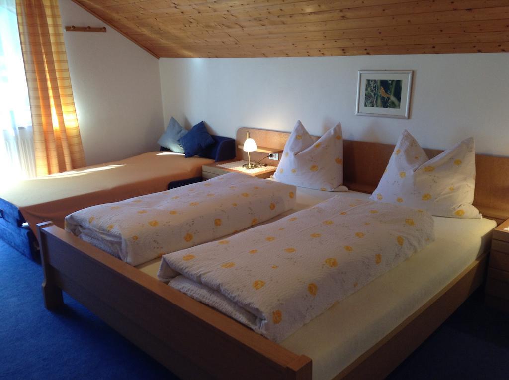 Oberlechnerhof Bed & Breakfast Rasun di Sopra Room photo