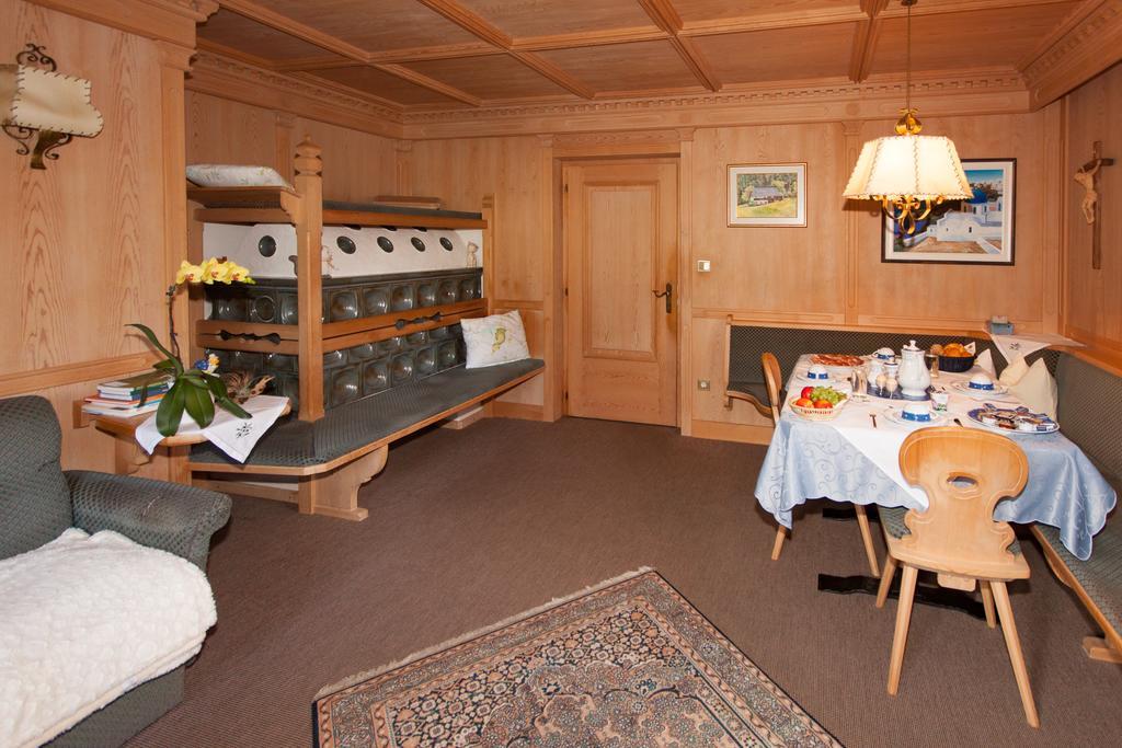 Oberlechnerhof Bed & Breakfast Rasun di Sopra Exterior photo