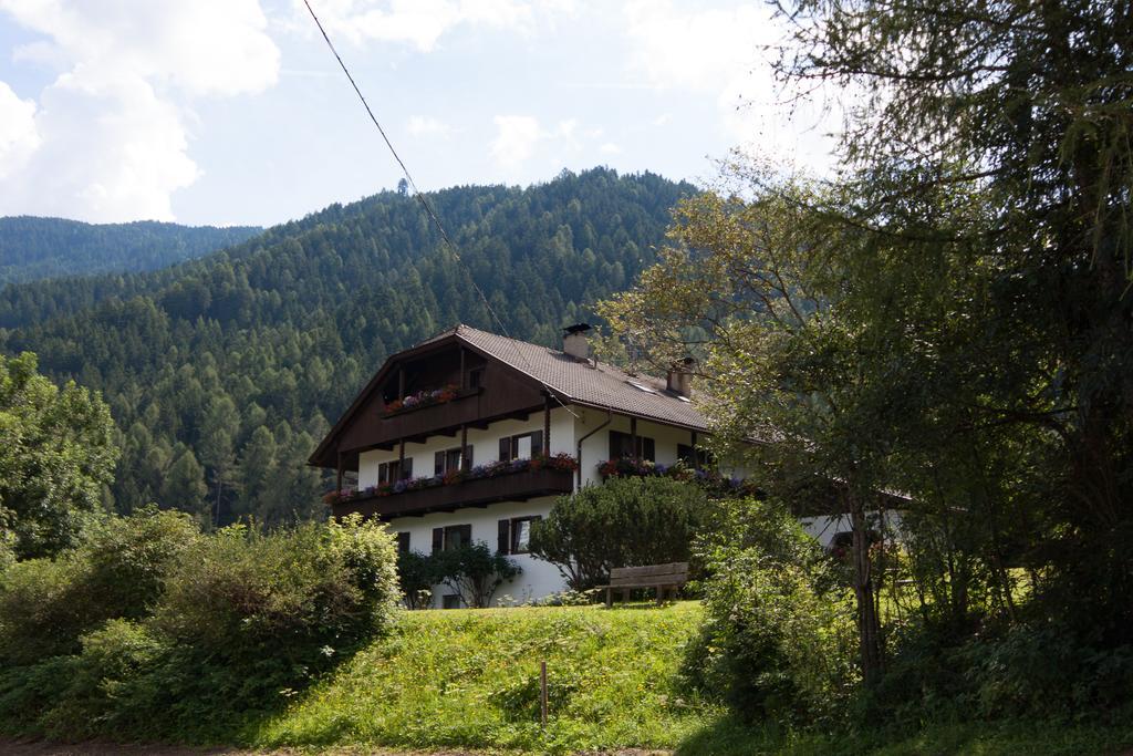 Oberlechnerhof Bed & Breakfast Rasun di Sopra Exterior photo